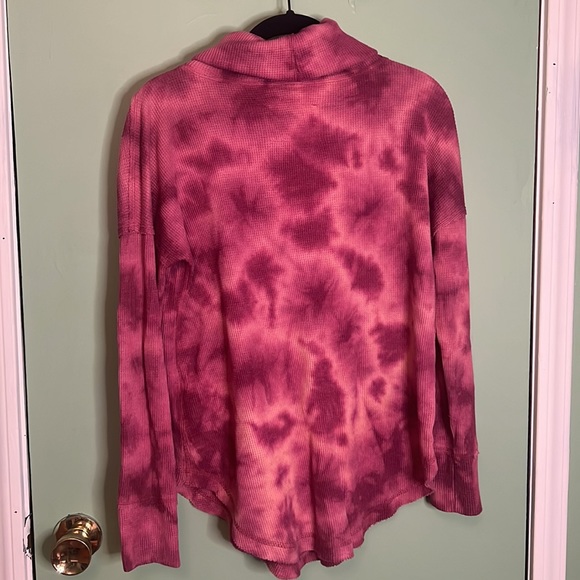 Maeve by Anthropologie pink waffle tie dye fold over turtleneck - Picture 3 of 3